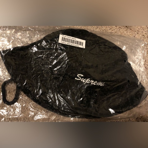 Supreme Authentic Velvet Boonie is hat cord strap NEW w/proof of purchase. - Picture 7 of 15